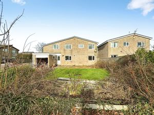 Photo 16- click for photo gallery